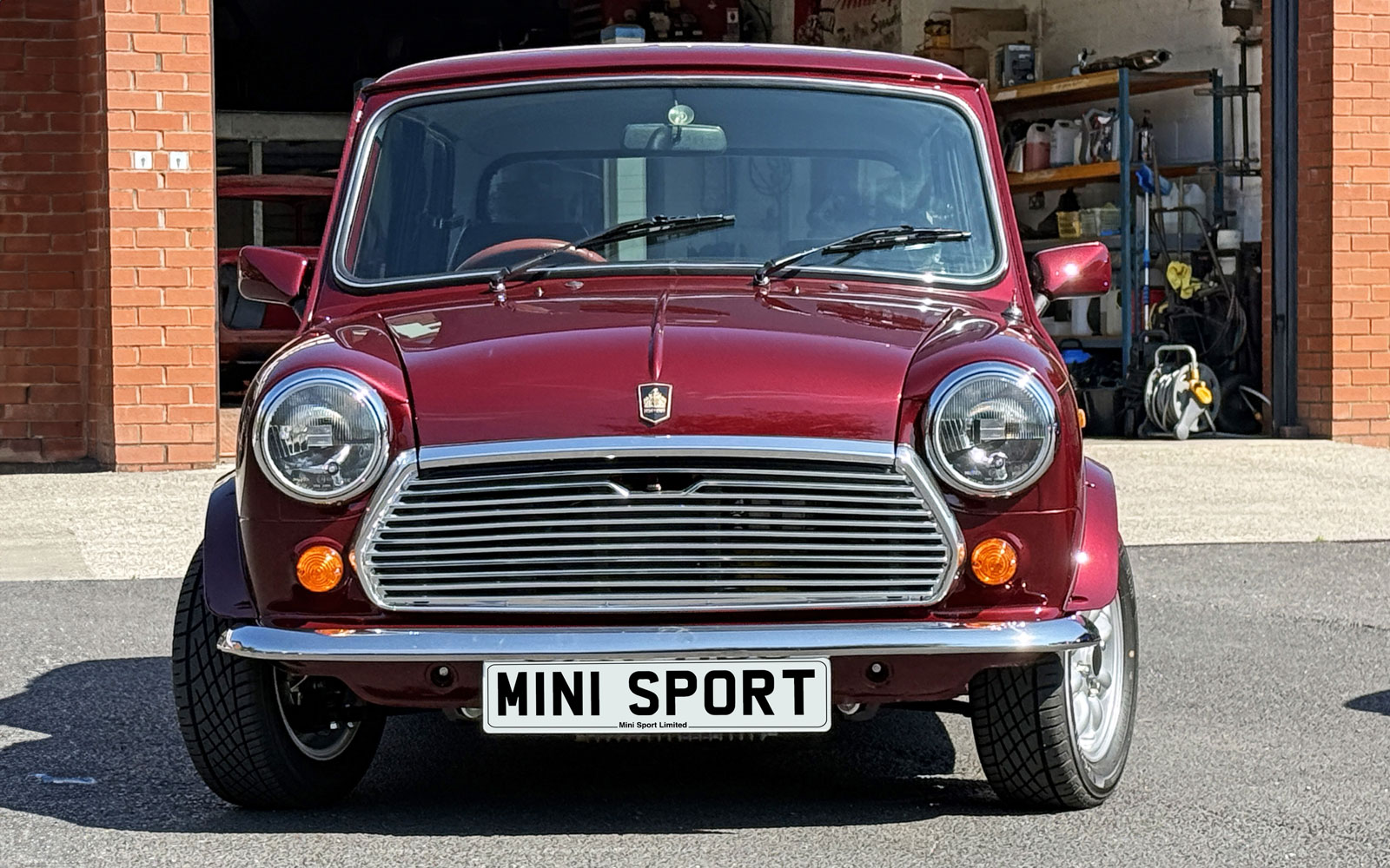 Cherry Red Mini 30 restored by Mini Sport