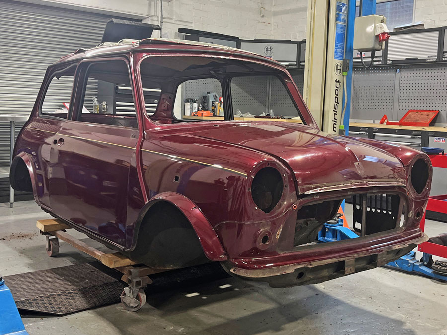 Mini Sport workshop strip-down of Cherry Red Mini 30